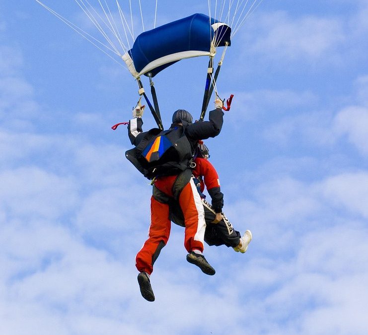 Quel équipement pour le parachutiste selon son niveau